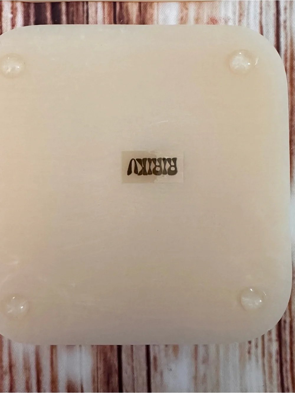 Ririku Beige 4 Piece White Marbled Resin Coaster Set NWT